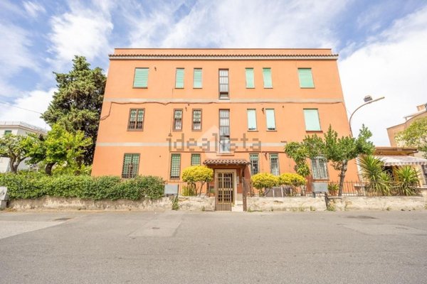 appartamento in vendita a Tivoli in zona Terme
