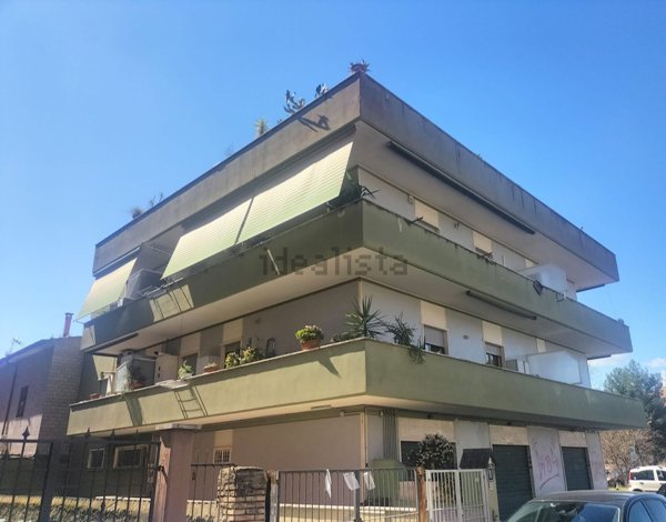 appartamento in vendita a Tivoli in zona Terme