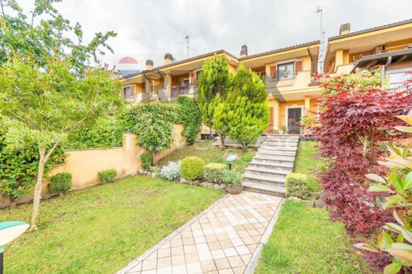 casa indipendente in vendita a Tivoli