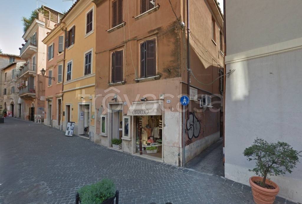 negozio in vendita a Tivoli