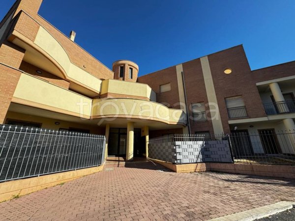 appartamento in vendita a Tivoli in zona Terme