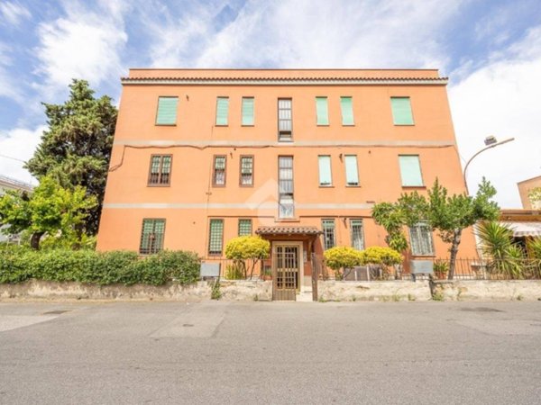 appartamento in vendita a Tivoli in zona Terme