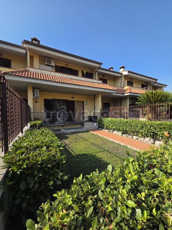 casa indipendente in vendita a Tivoli