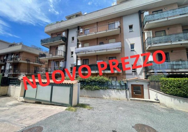 appartamento in vendita a Tivoli in zona Campolimpido