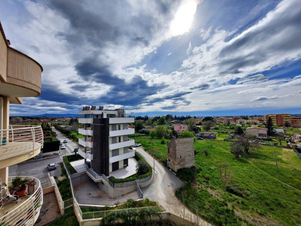 appartamento in vendita a Tivoli in zona Campolimpido