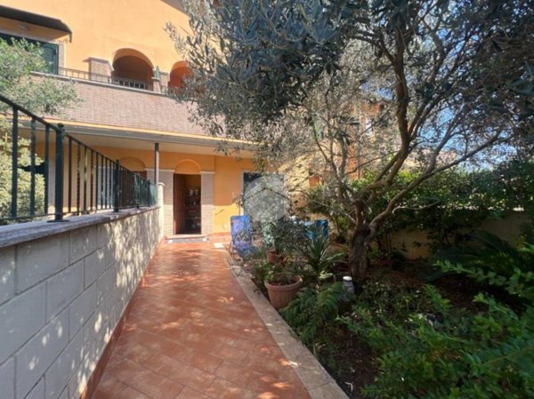 casa indipendente in vendita a Tivoli