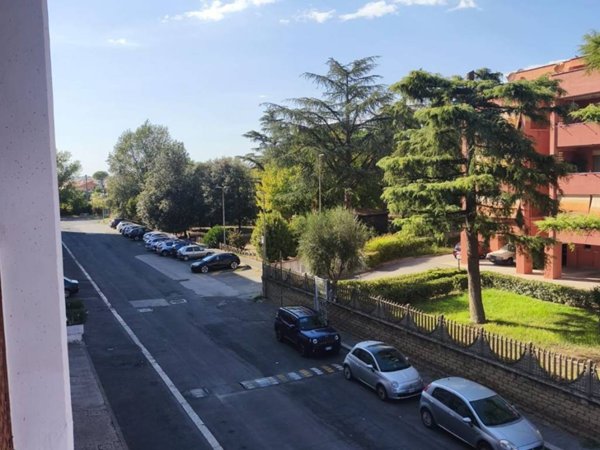 appartamento in vendita a Tivoli in zona Terme