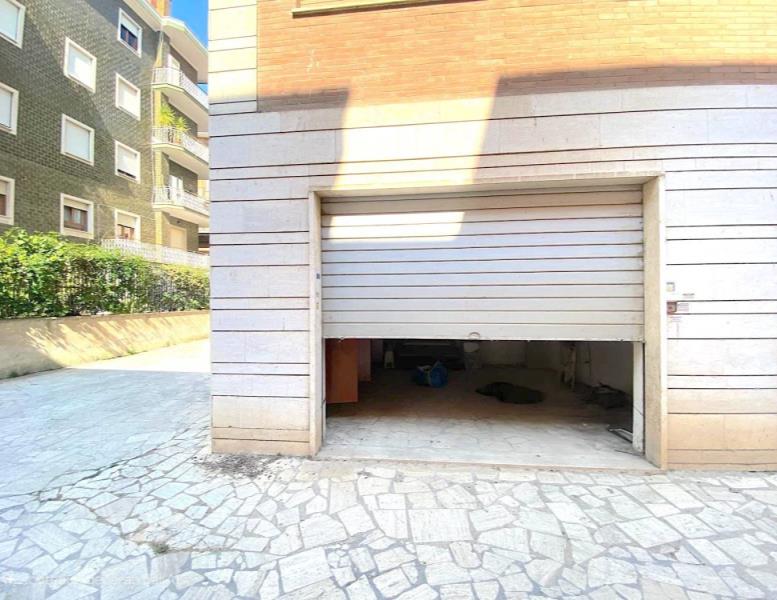 box auto in vendita a Tivoli