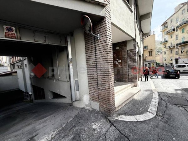 box auto in vendita a Tivoli