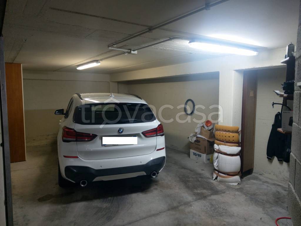 box auto in vendita a Tivoli