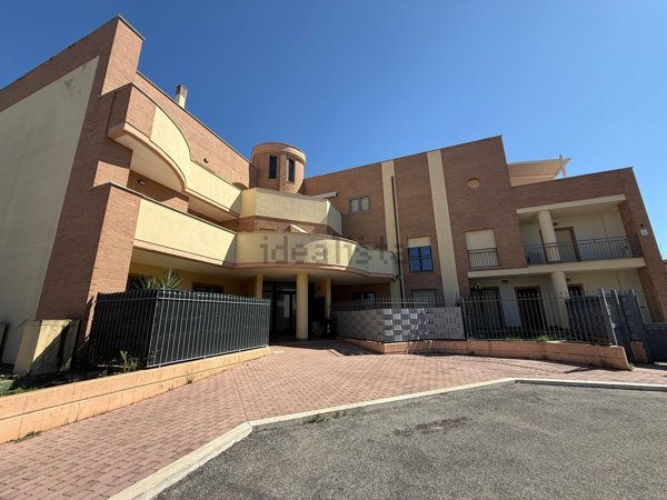 appartamento in vendita a Tivoli in zona Terme