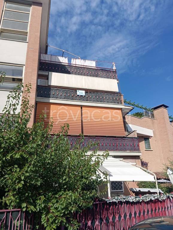 appartamento in vendita a Tivoli in zona Terme