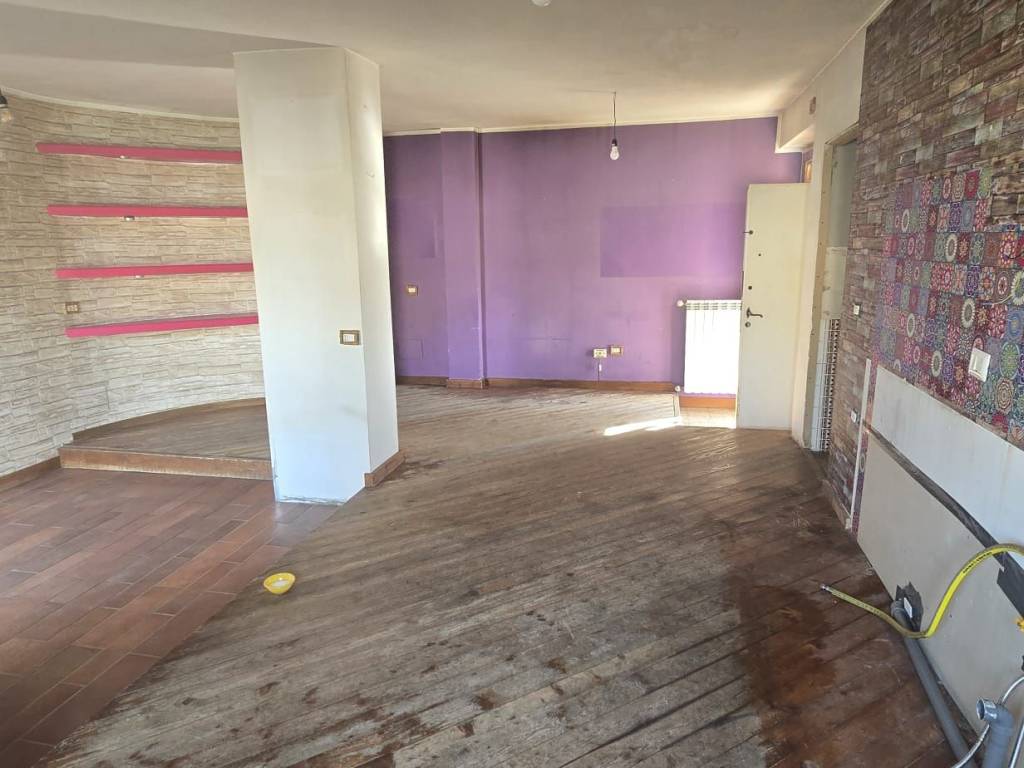appartamento in vendita a Tivoli in zona Ponte Lucano