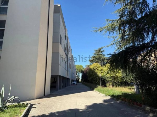 appartamento in vendita a Tivoli in zona Terme