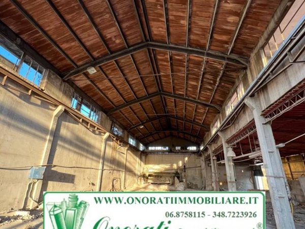 capannone in vendita a Tivoli in zona Terme