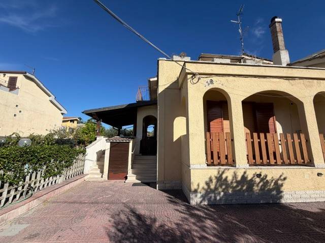 appartamento in vendita a Tivoli in zona Terme