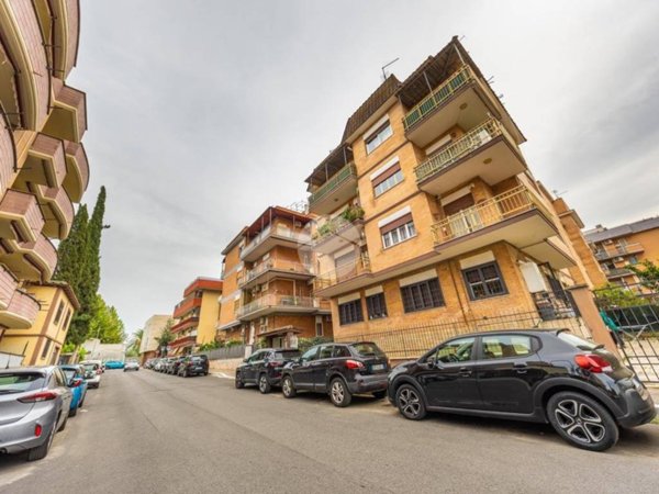 appartamento in vendita a Tivoli in zona Terme