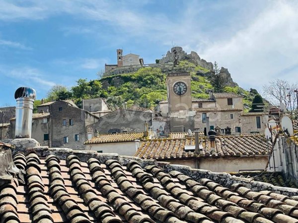 appartamento in vendita a Tolfa