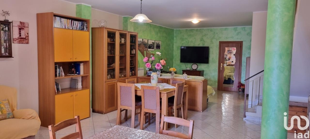 casa indipendente in vendita a Tolfa