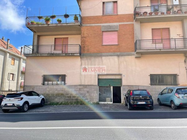 negozio in vendita a Tolfa