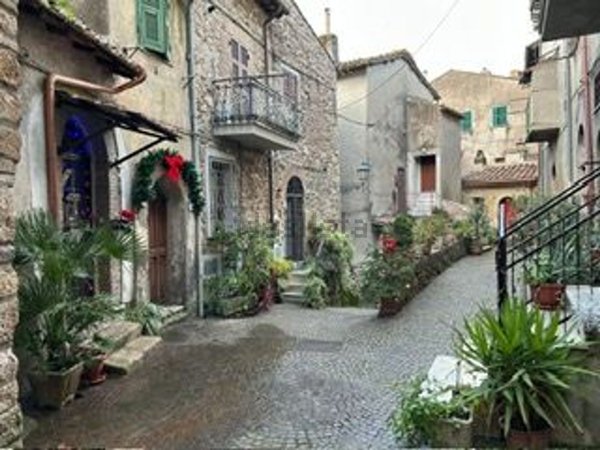 appartamento in vendita a Tolfa