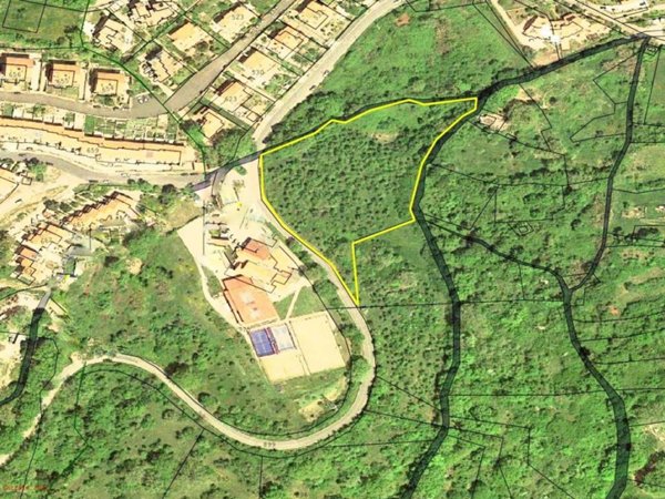terreno edificabile in vendita a Tolfa