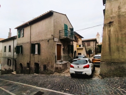 appartamento in vendita a Tolfa