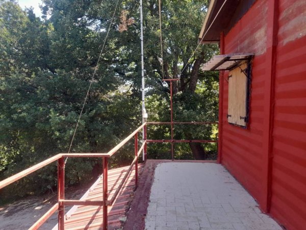 casa indipendente in vendita a Tolfa