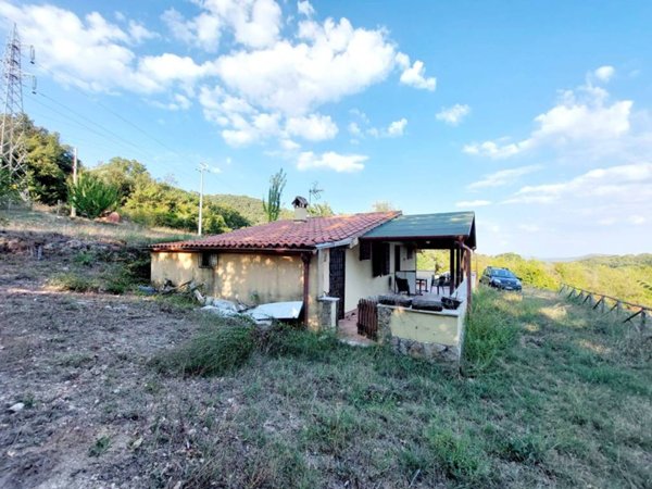 casa indipendente in vendita a Tolfa