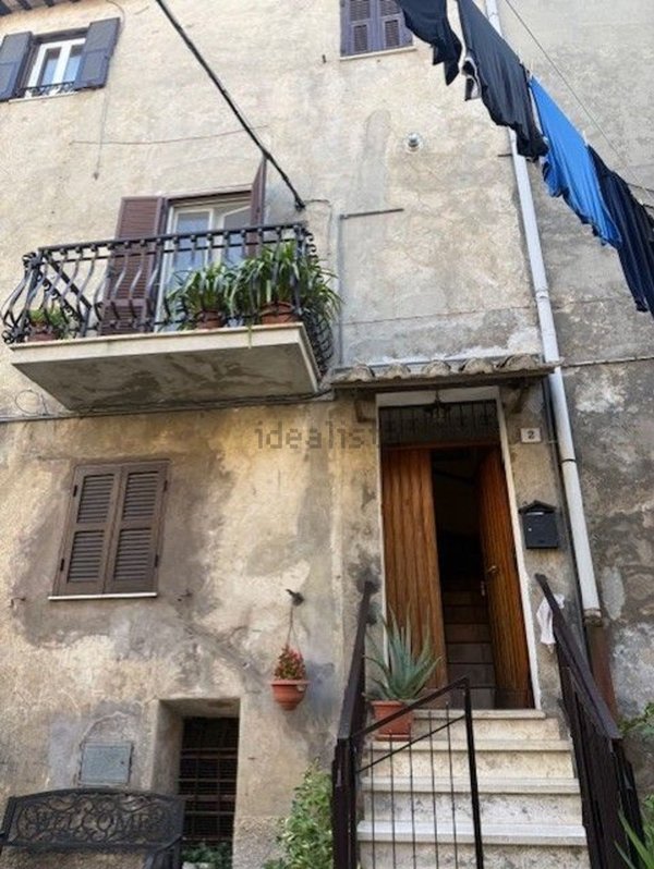 casa semindipendente in vendita a Tolfa