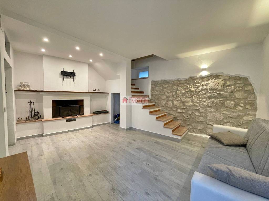 appartamento in vendita a Tolfa