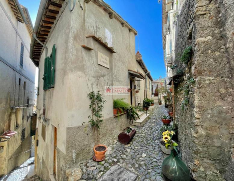 appartamento in vendita a Tolfa