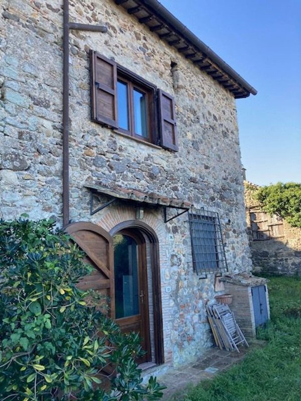 appartamento in vendita a Tolfa