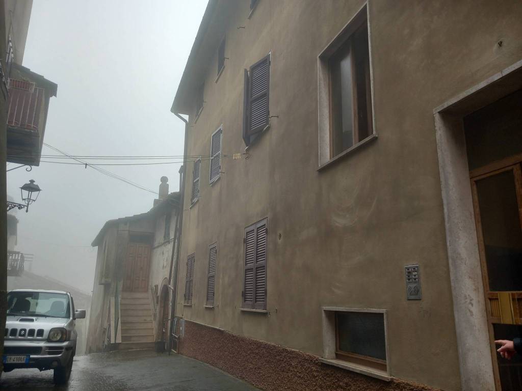 appartamento in vendita a Tolfa