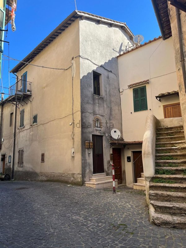 appartamento in vendita a Tolfa