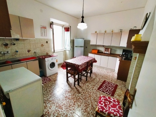 appartamento in vendita a Tolfa