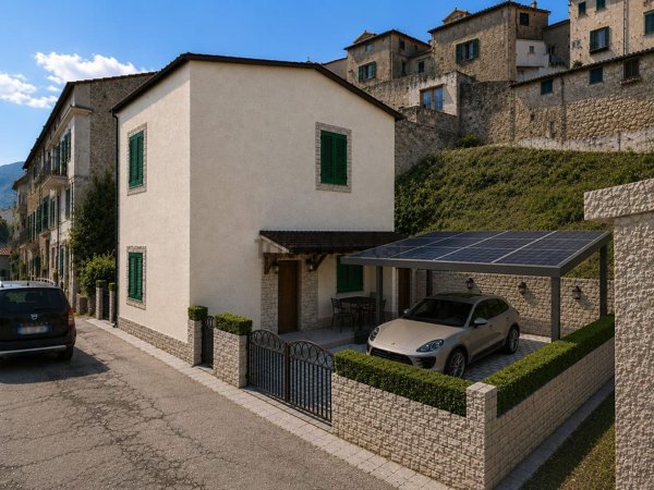casa indipendente in vendita a Tolfa