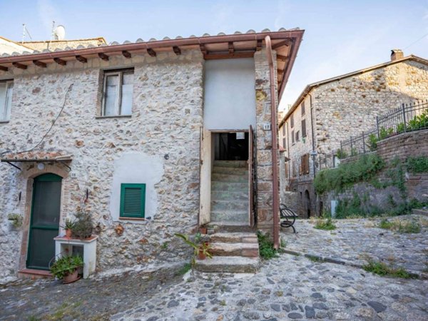 appartamento in vendita a Tolfa