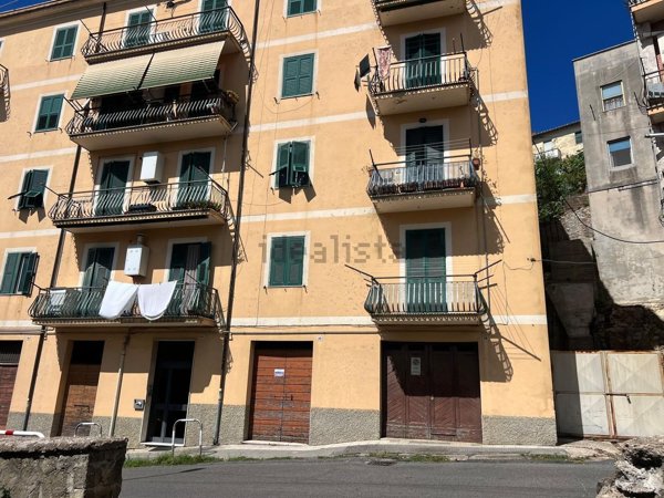 locale di sgombero in vendita a Tolfa
