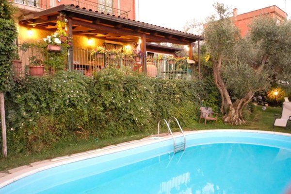 casa indipendente in vendita a Torrita Tiberina