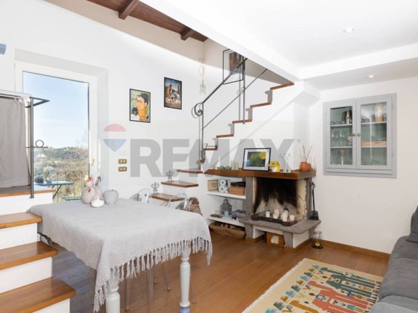 casa indipendente in vendita a Torrita Tiberina
