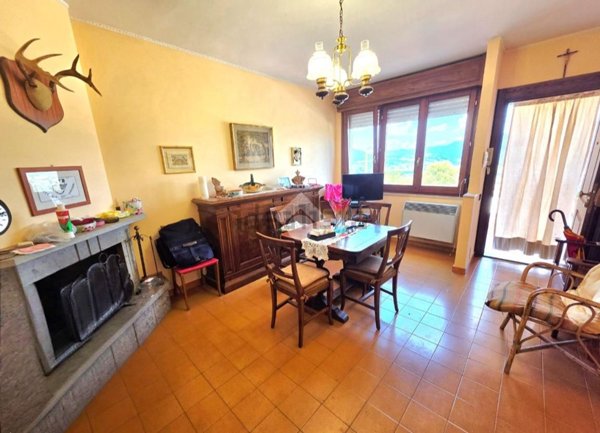 casa indipendente in vendita a Torrita Tiberina