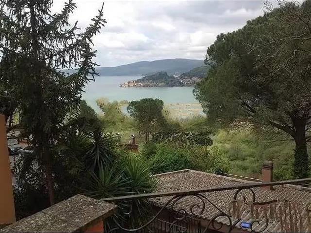 appartamento in vendita a Trevignano Romano