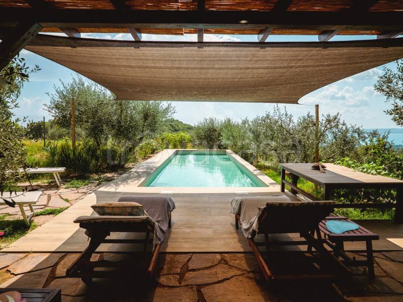 casa indipendente in vendita a Trevignano Romano
