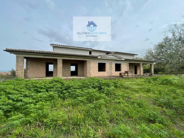 casa indipendente in vendita a Trevignano Romano