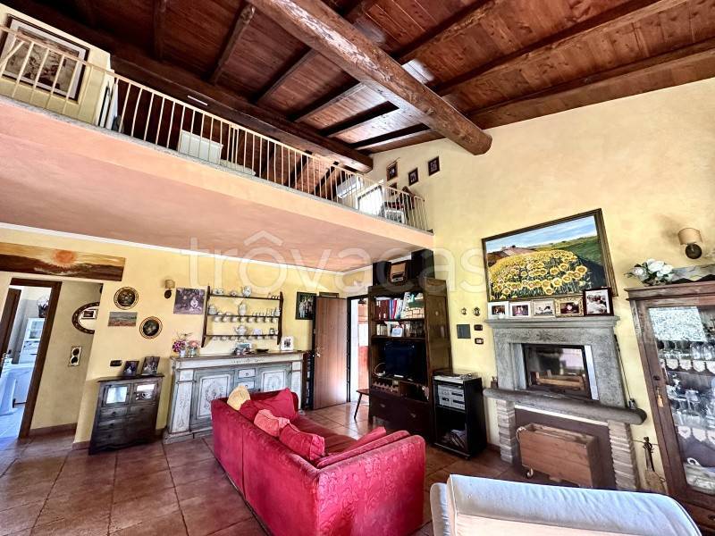 casa indipendente in vendita a Trevignano Romano