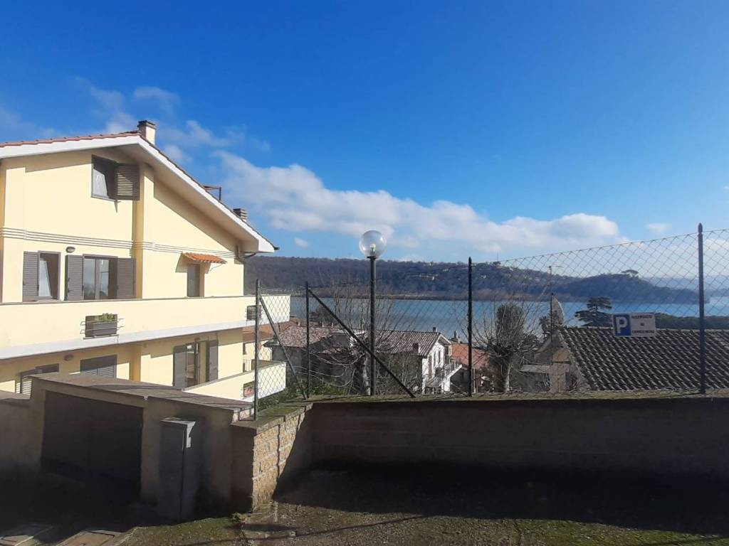 appartamento in vendita a Trevignano Romano