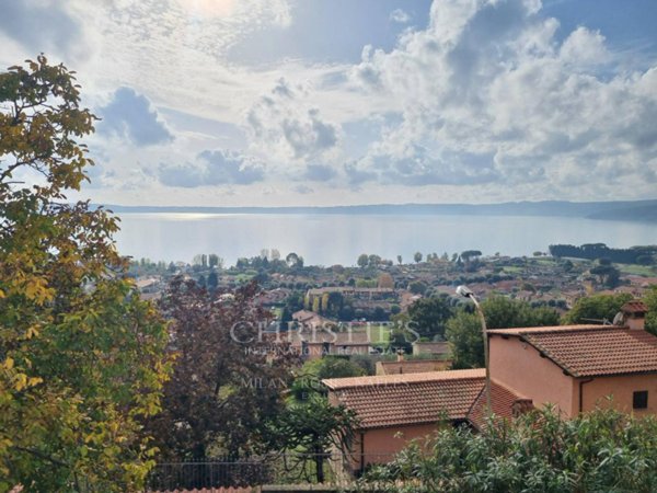 appartamento in vendita a Trevignano Romano
