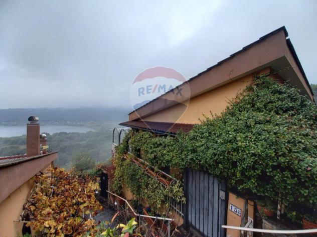 casa indipendente in vendita a Trevignano Romano