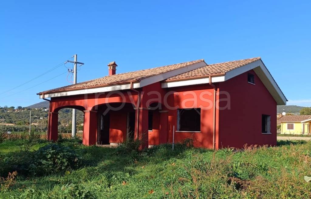 casa indipendente in vendita a Trevignano Romano